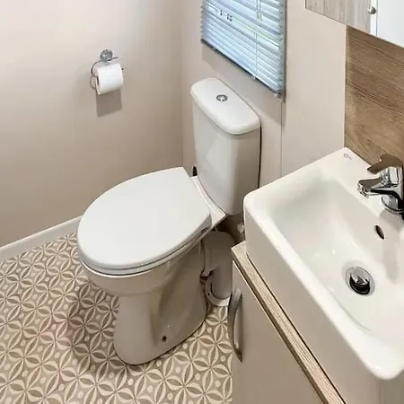 By The River Nidd N27 شقة