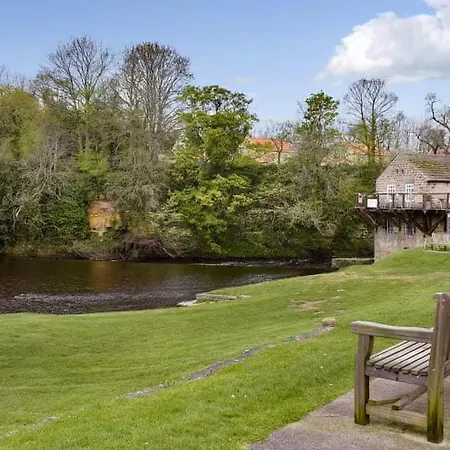 By The River Nidd N27 Apartment *